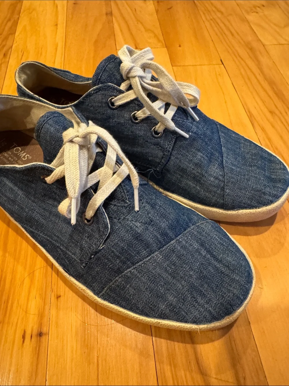 Toms casual lace